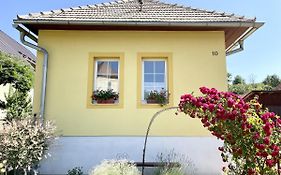 Žltý domček - Apartmán Švábovce