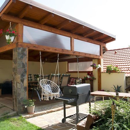 Žltý domček - Apartmán Švábovce Exteriér fotografie